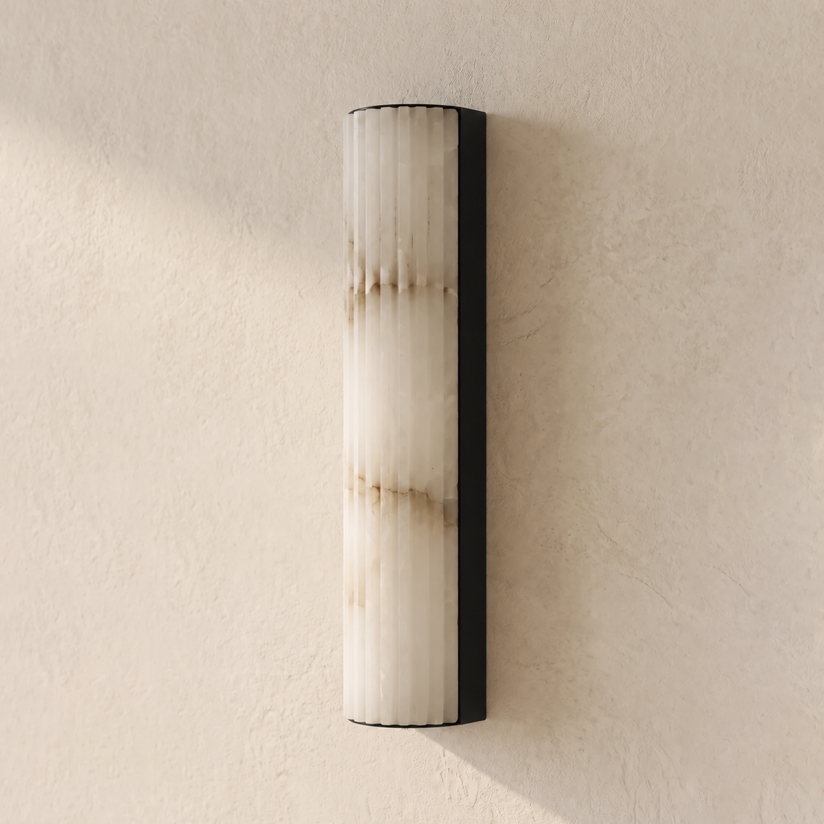 Lámpara de pared de alabastro acanalado minimalista Rivenna