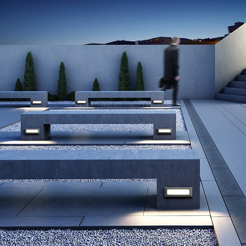 Luz moderna LED para terraza y escalones exteriores