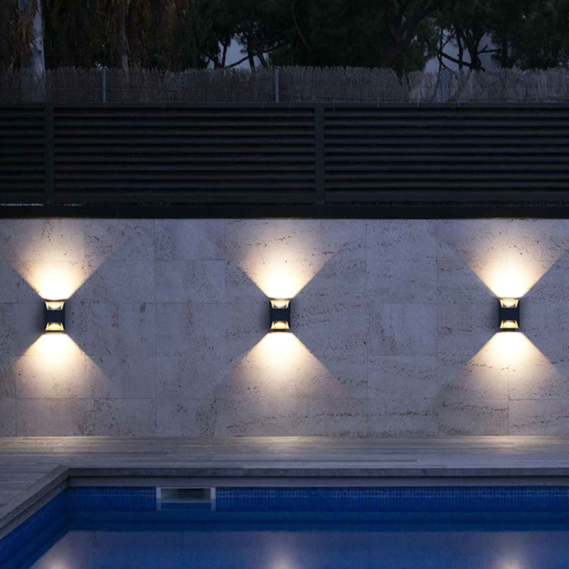 Luz de pared exterior arquitectónica con iluminación hacia arriba y hacia abajo