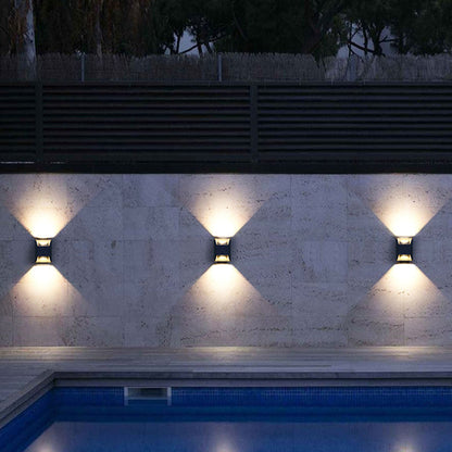 Luz de pared exterior arquitectónica con iluminación hacia arriba y hacia abajo