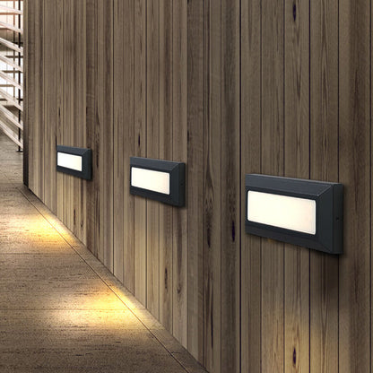 Luz moderna LED para terraza y escalones exteriores