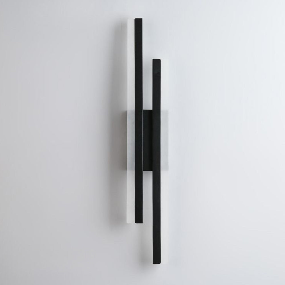 Aplique de pared largo de acrílico con luz LED