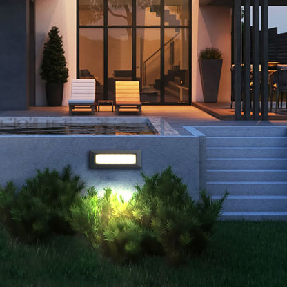 Luz moderna LED para terraza y escalones exteriores