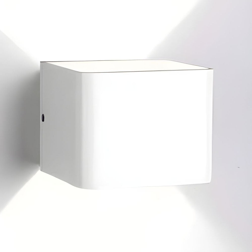 Luz de pared en forma de cubo