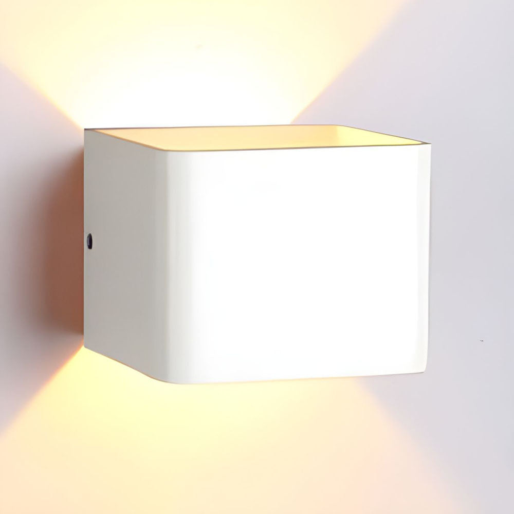 Luz de pared en forma de cubo