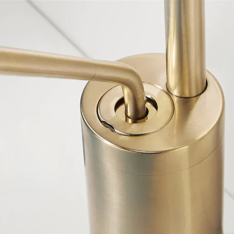 Grifo elegante para lavabo – Diseño moderno y artesanía de alta calidad