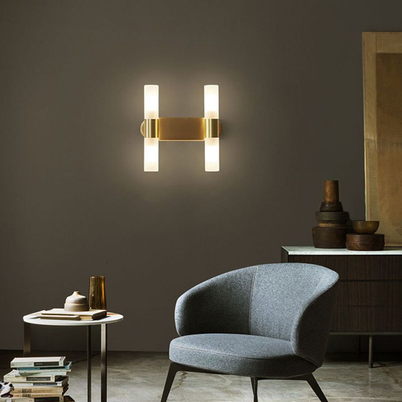Lámpara de pared LED dorada moderna