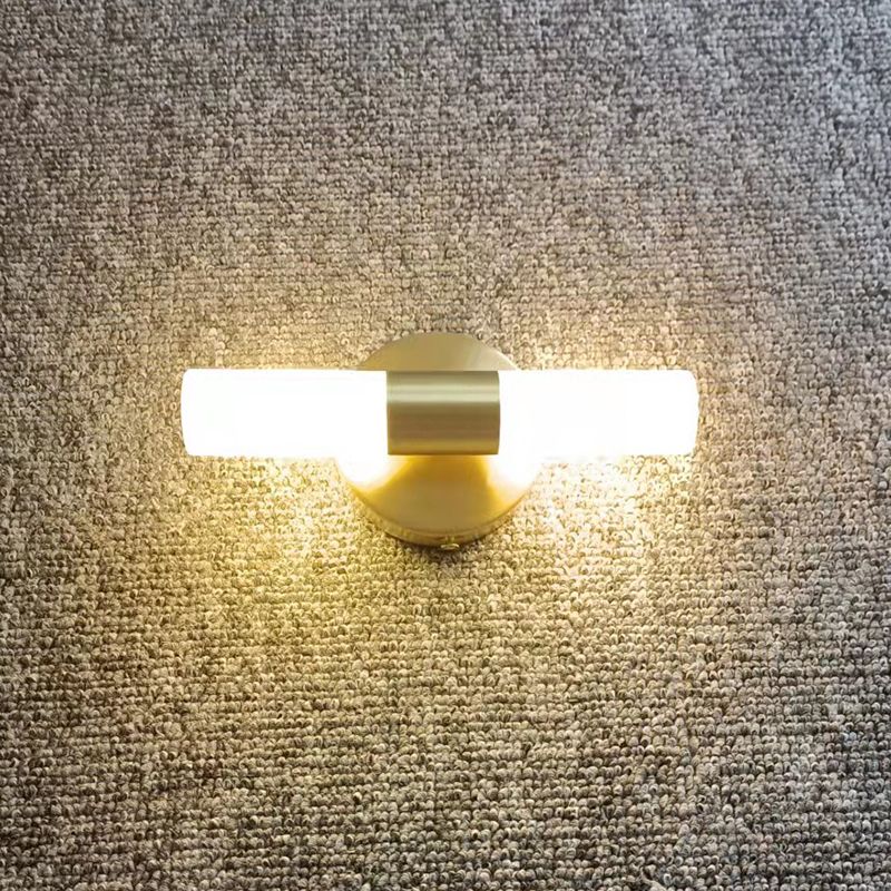 Lámpara de pared LED dorada moderna