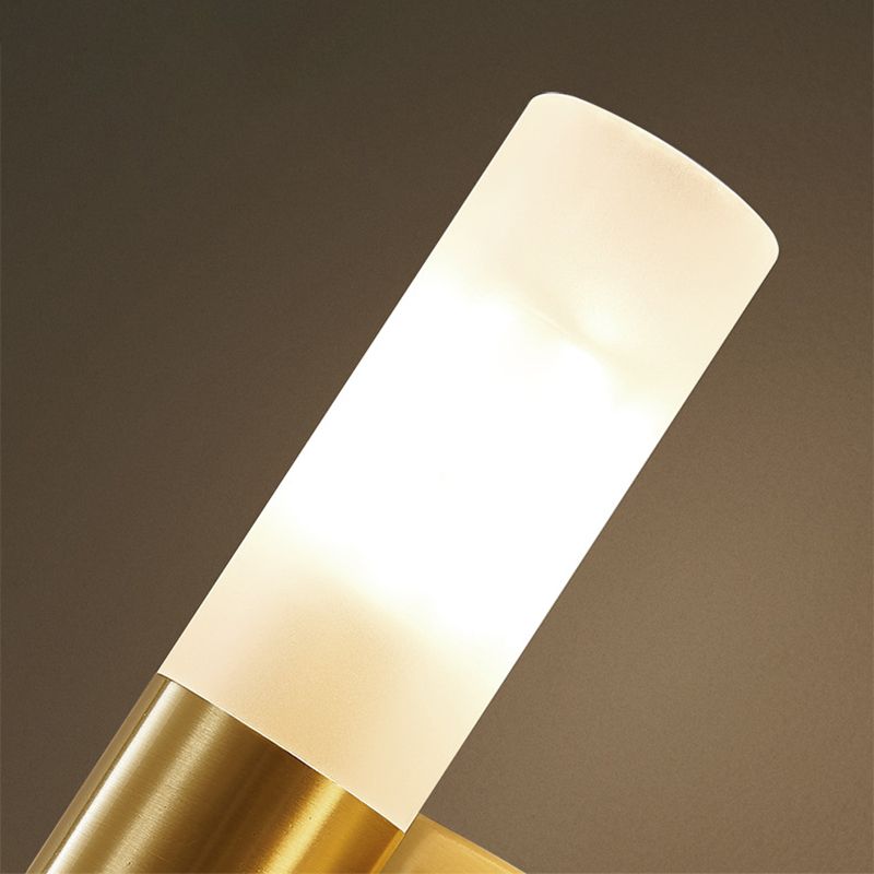 Lámpara de pared LED dorada moderna