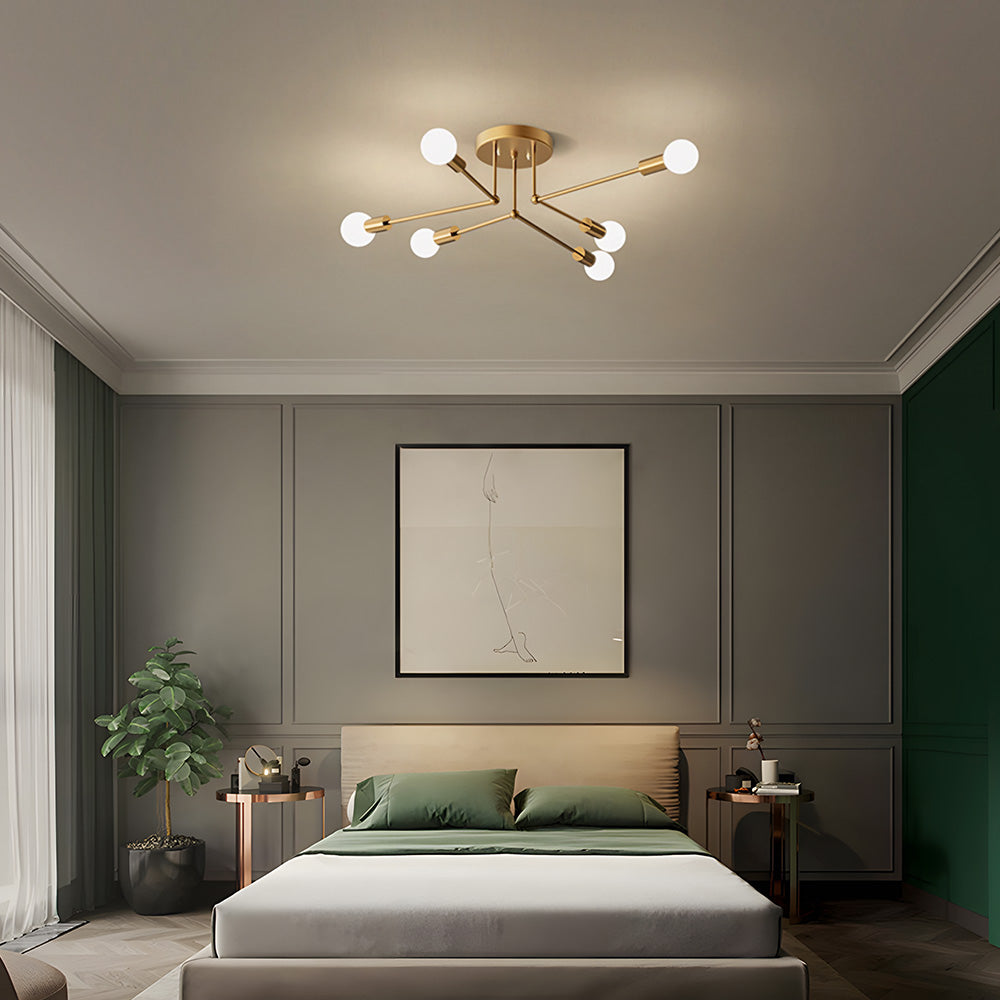 Lámpara de techo de hierro con racimo dorado