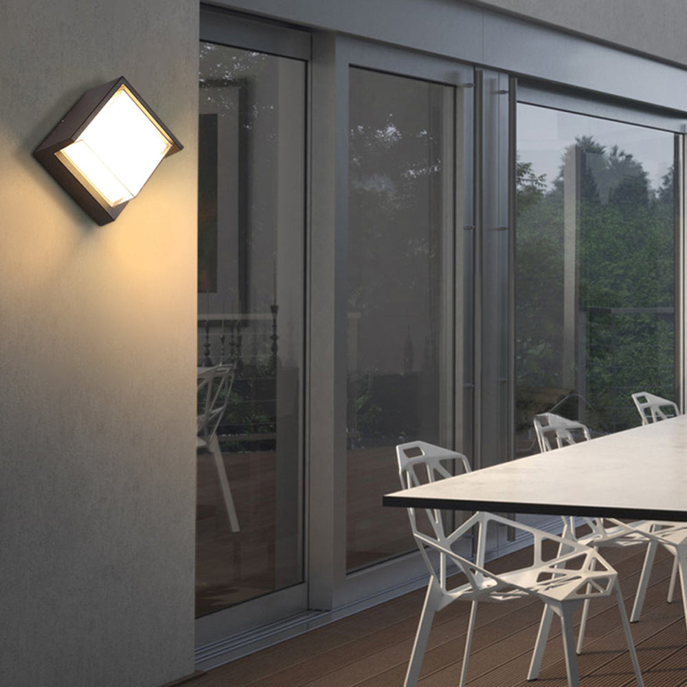 Luz de pared exterior LED geométrica