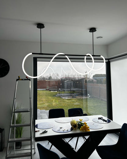 Lámpara colgante LED moderna con diseño de cuerda