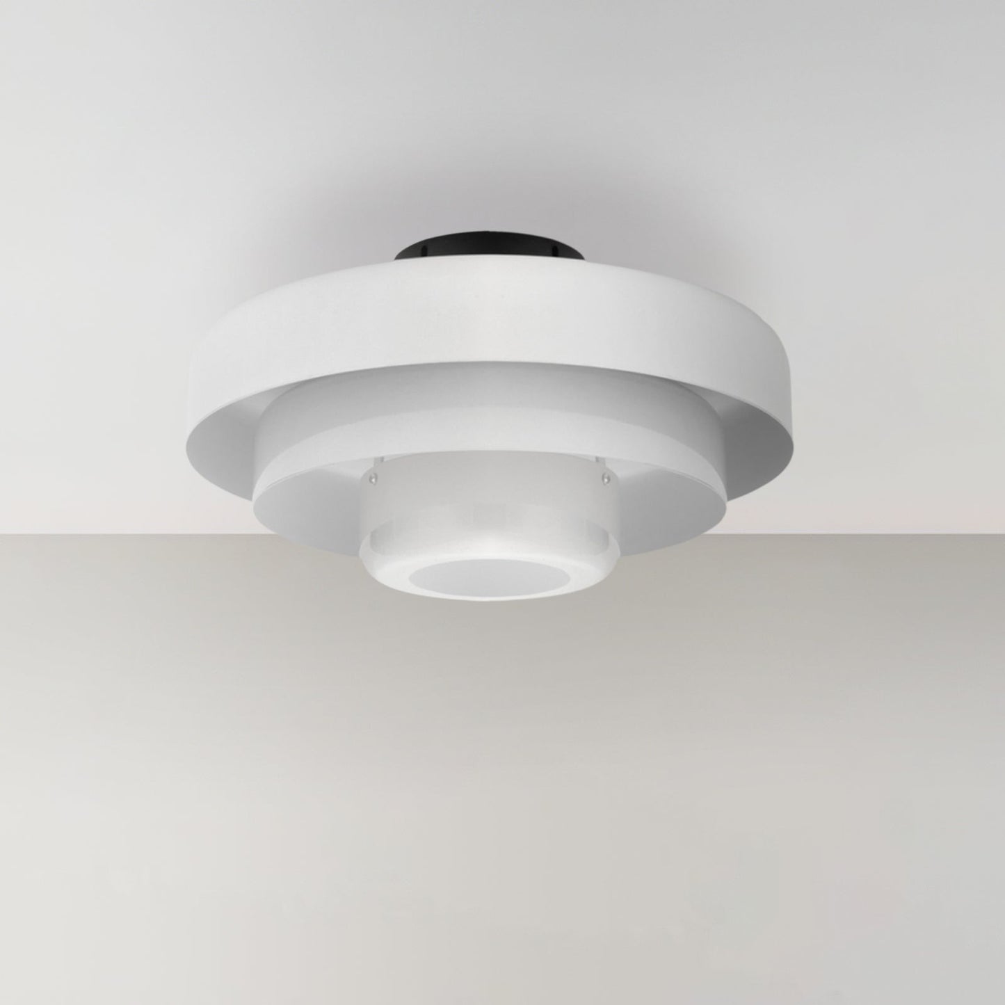 Lámpara de techo empotrada de mediados de siglo