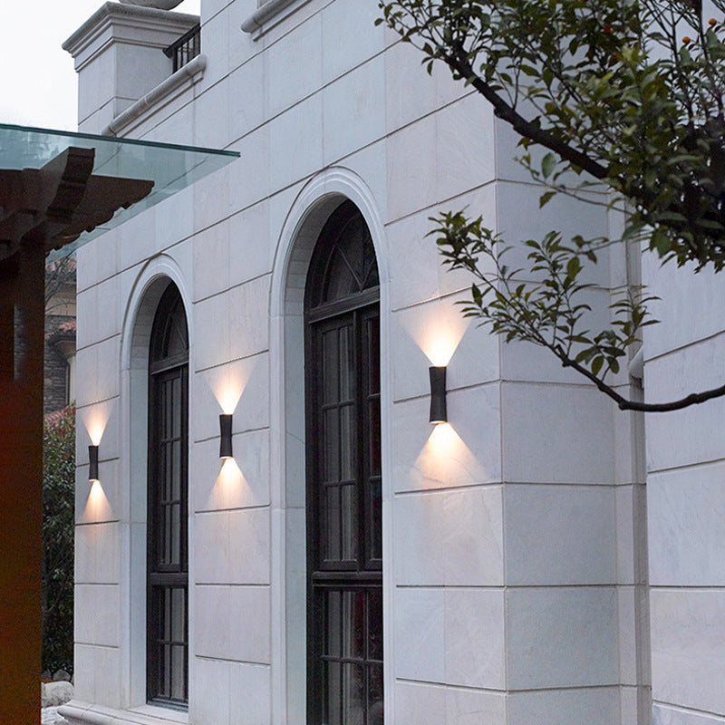 Luz de pared exterior moderna LED de doble haz