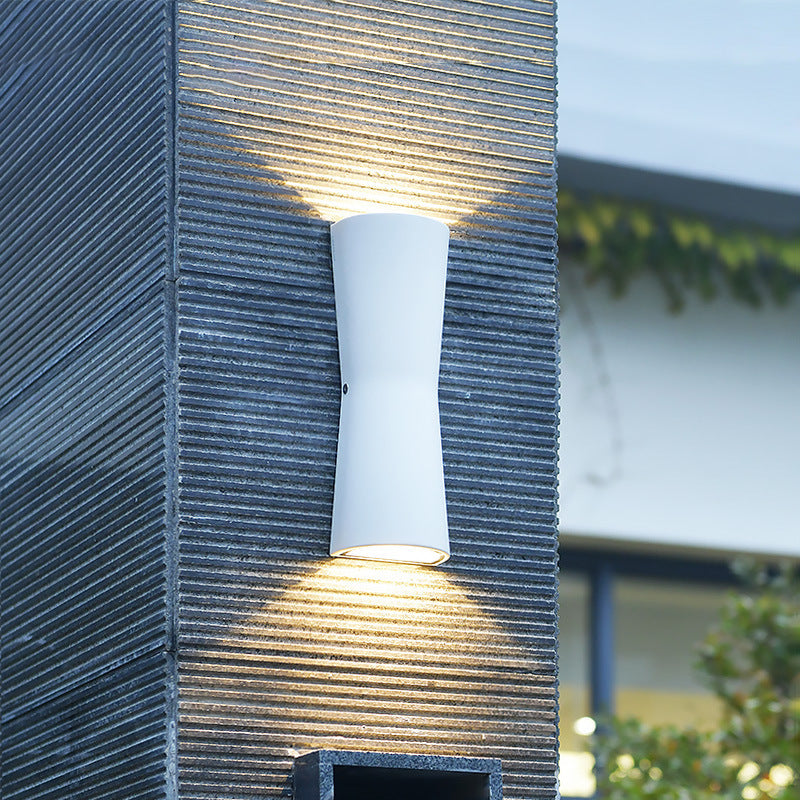 Luz de pared exterior moderna LED de doble haz