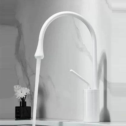 Grifo elegante para lavabo – Diseño moderno y artesanía de alta calidad