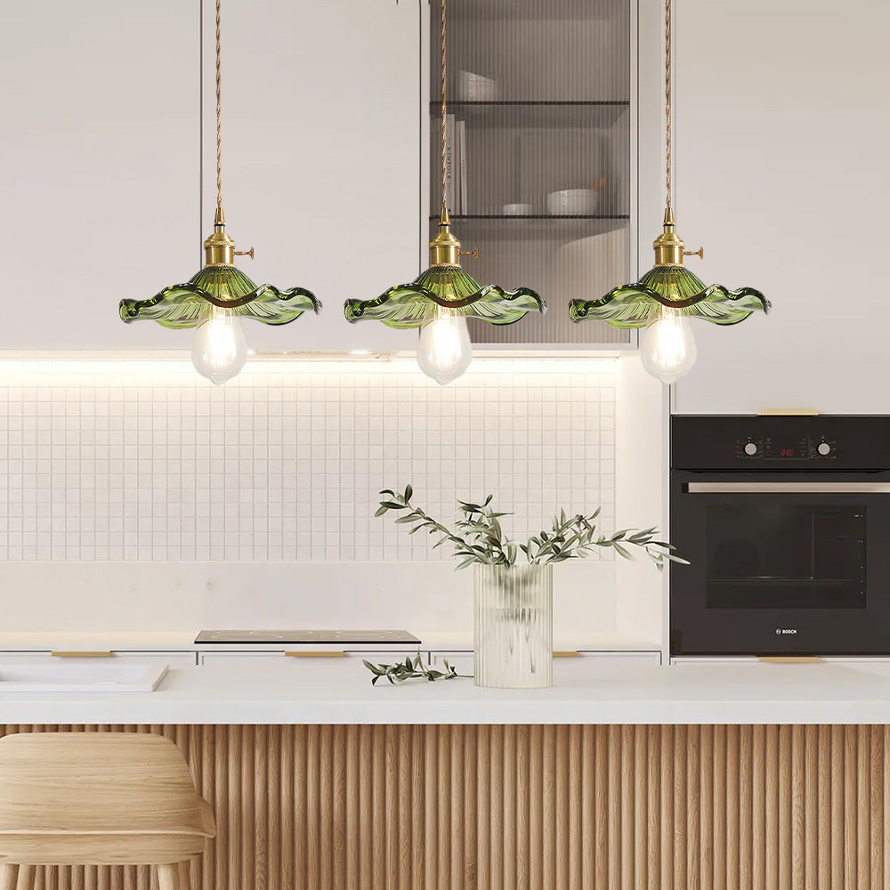 Lámpara colgante de vidrio con diseño floral
