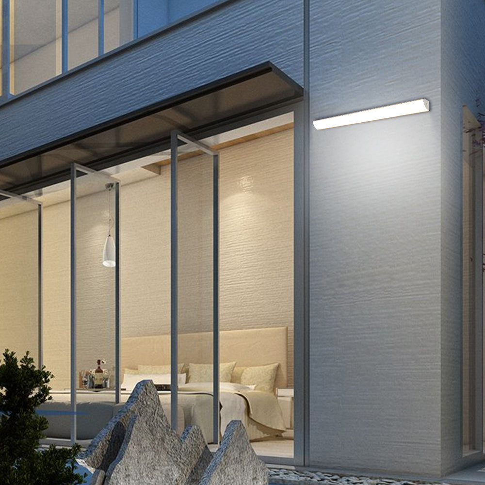 Aplique de pared exterior largo con protección IP65