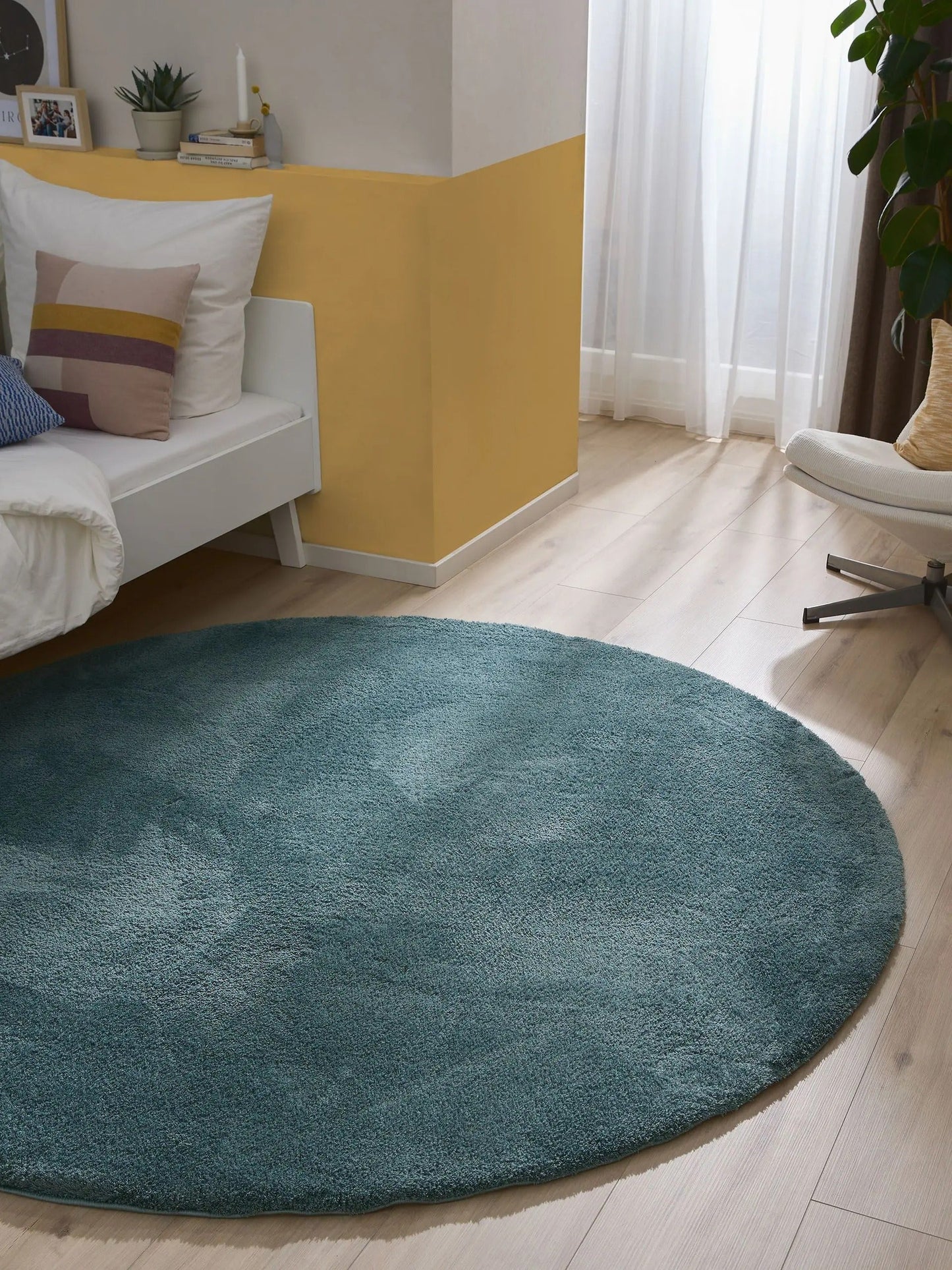 Alfombra moderna de pelo alto
