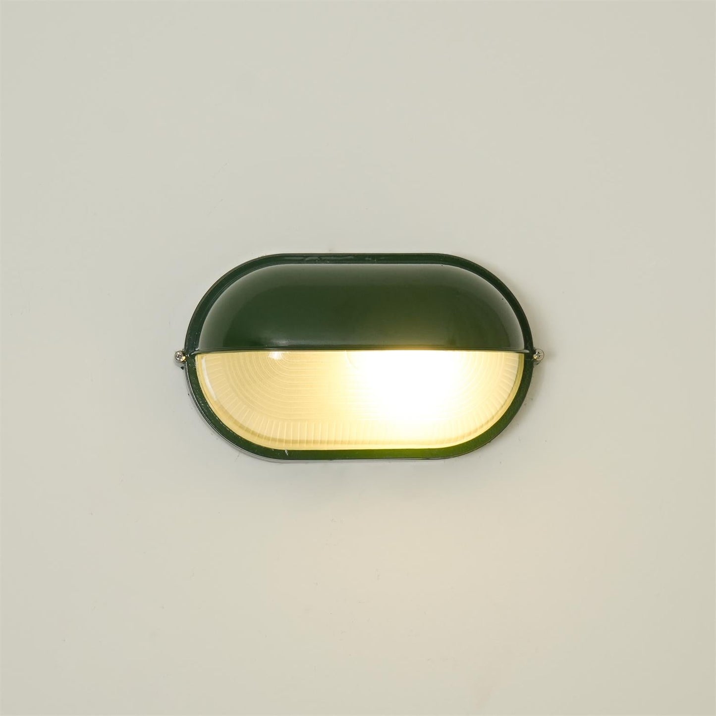 Lámpara de pared industrial para exteriores con vidrio acanalado