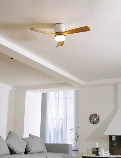 Ventilador de techo moderno con luz y hélice de madera