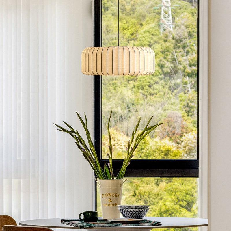 Lámpara colgante moderna de seda elegante