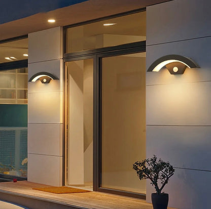 Luz de pared LED inteligente para exteriores