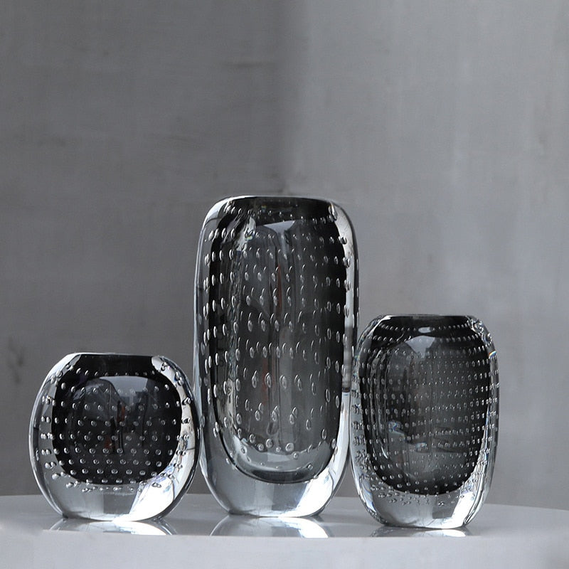 Jarrón de Vidrio Elegante – Arte y Artesanía Atemporales