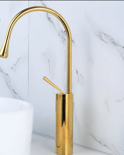 Grifo elegante para lavabo – Diseño moderno y artesanía de alta calidad