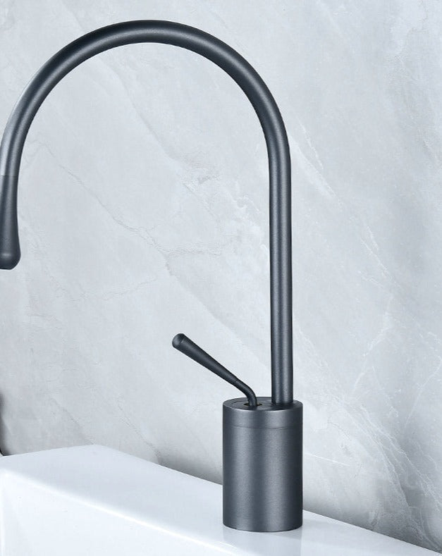 Grifo elegante para lavabo – Diseño moderno y artesanía de alta calidad