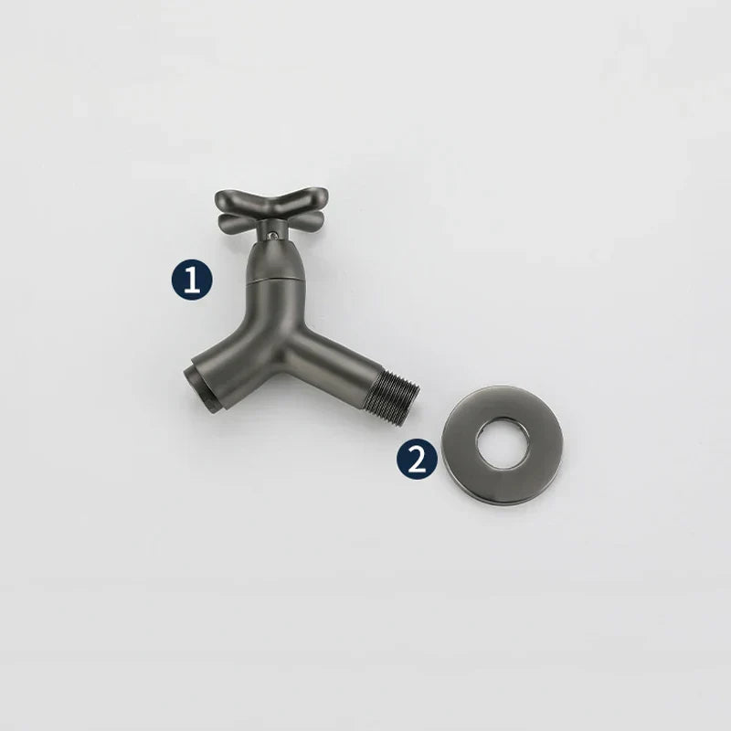 Grifo de agua fría de latón montado en la pared