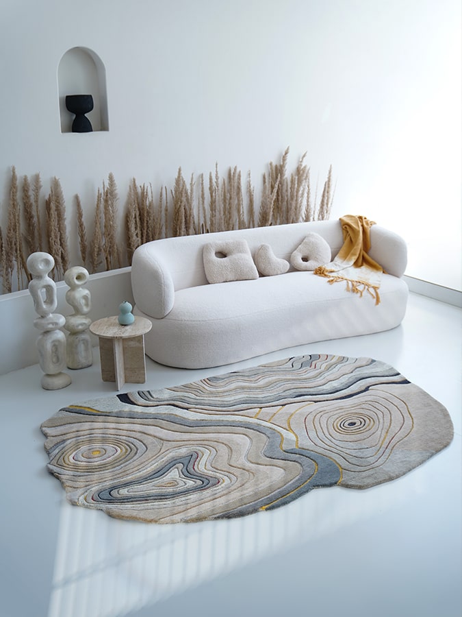 Timeless wool rug for living spaces