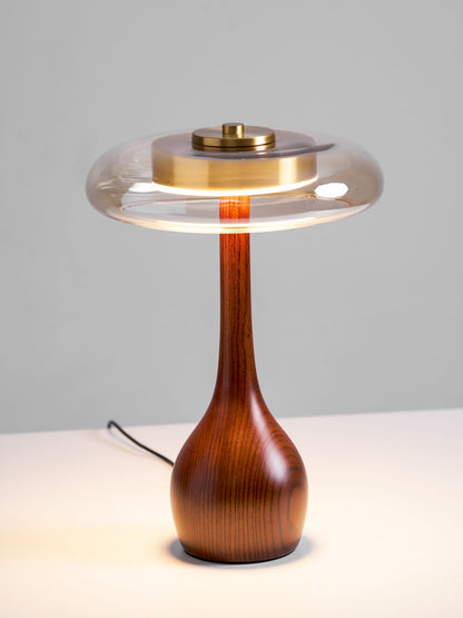 Lámpara de mesa de nogal Quilven Mid-Century