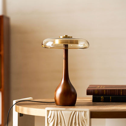 Lámpara de mesa de nogal Quilven Mid-Century
