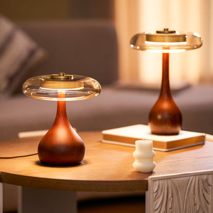 Lámpara de mesa de nogal Quilven Mid-Century