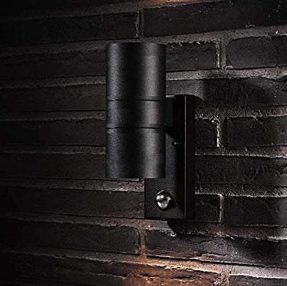 Luz de pared exterior moderna con sensor de movimiento PIR