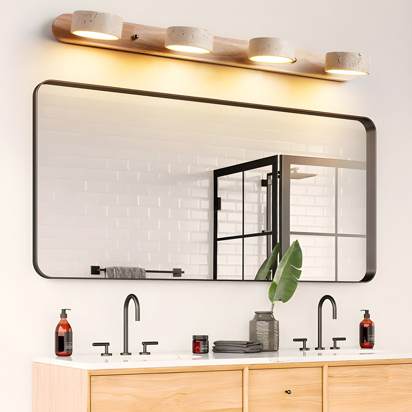 Lámpara de pared de madera y travertino