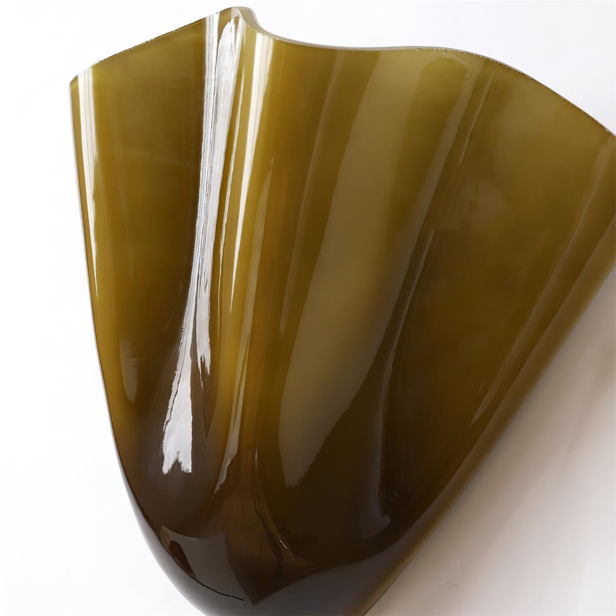 Lámpara de pared de vidrio en forma de pétalo