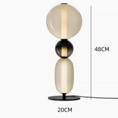 Lámpara de pie de diseño con detalles de color
