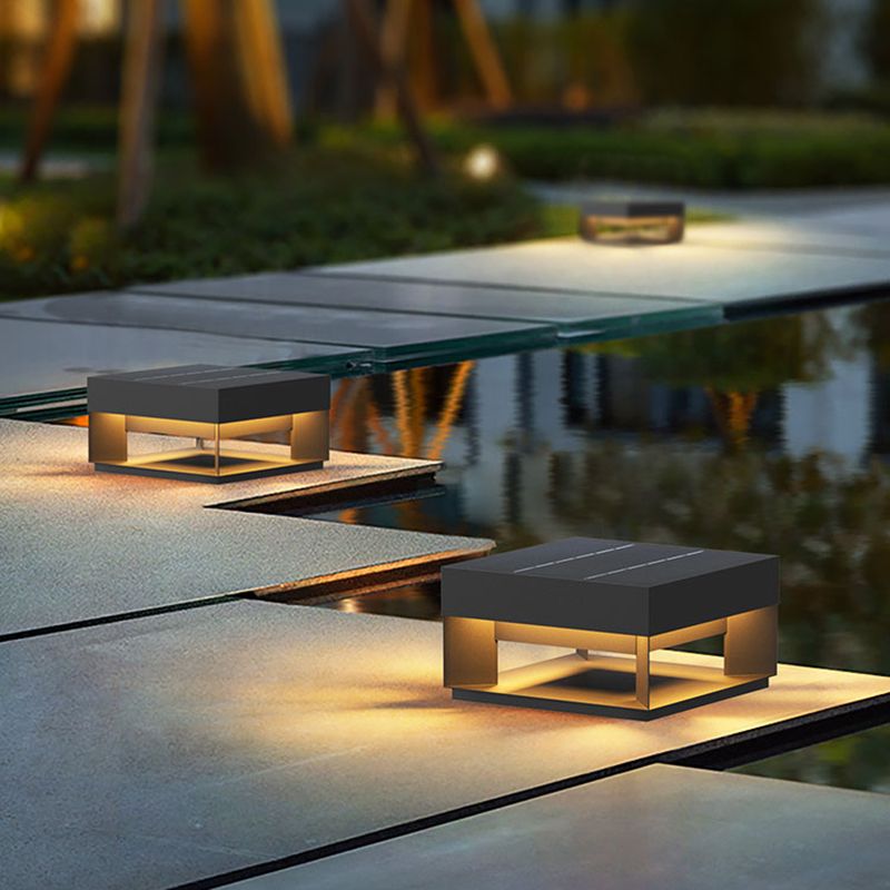 Luz de Poste Solar Cube para Exterior
