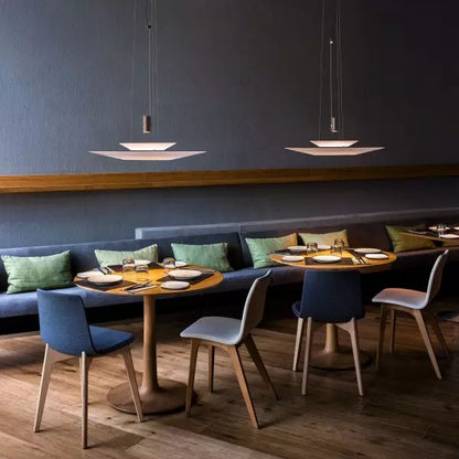 Lámpara colgante escultórica de múltiples capas