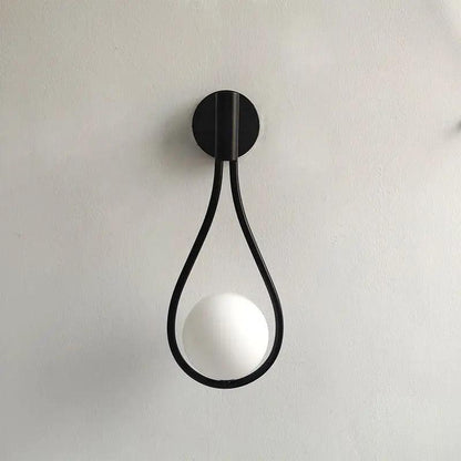 Lámpara de pared Orvenna de hierro en forma de globo y lágrima
