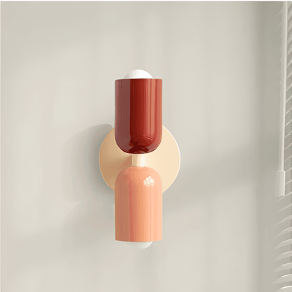 Lámpara de pared de hierro estilo Bauhaus Miravel en forma de cápsula