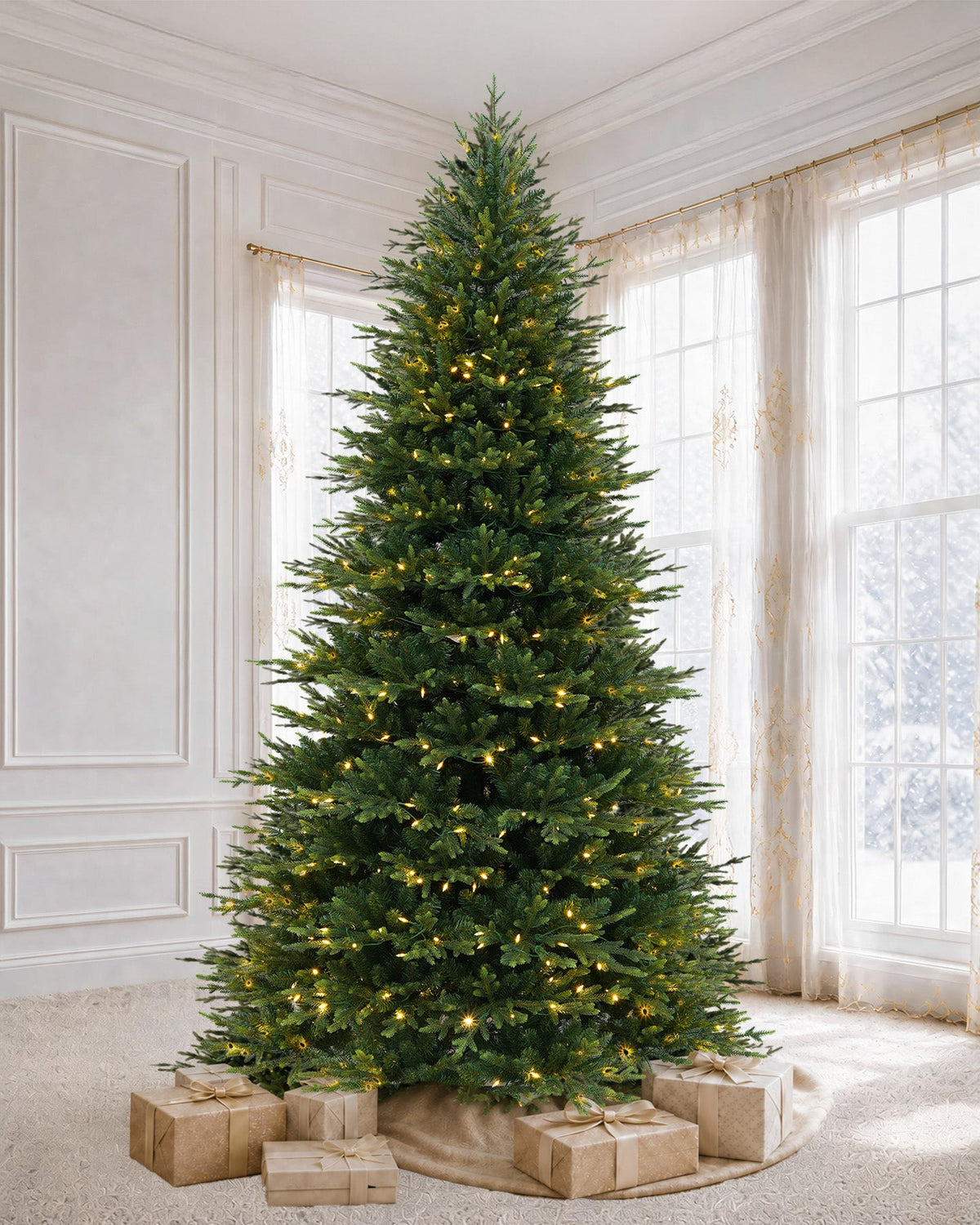 Árbol de Navidad Skovra Classic de PE/PVC de 12 pies con iluminación incorporada