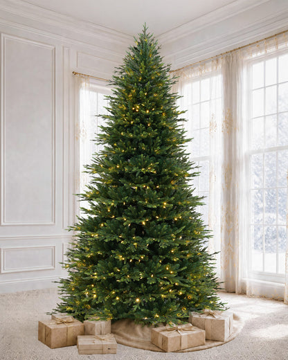 Árbol de Navidad Skovra Classic de PE/PVC de 12 pies con iluminación incorporada