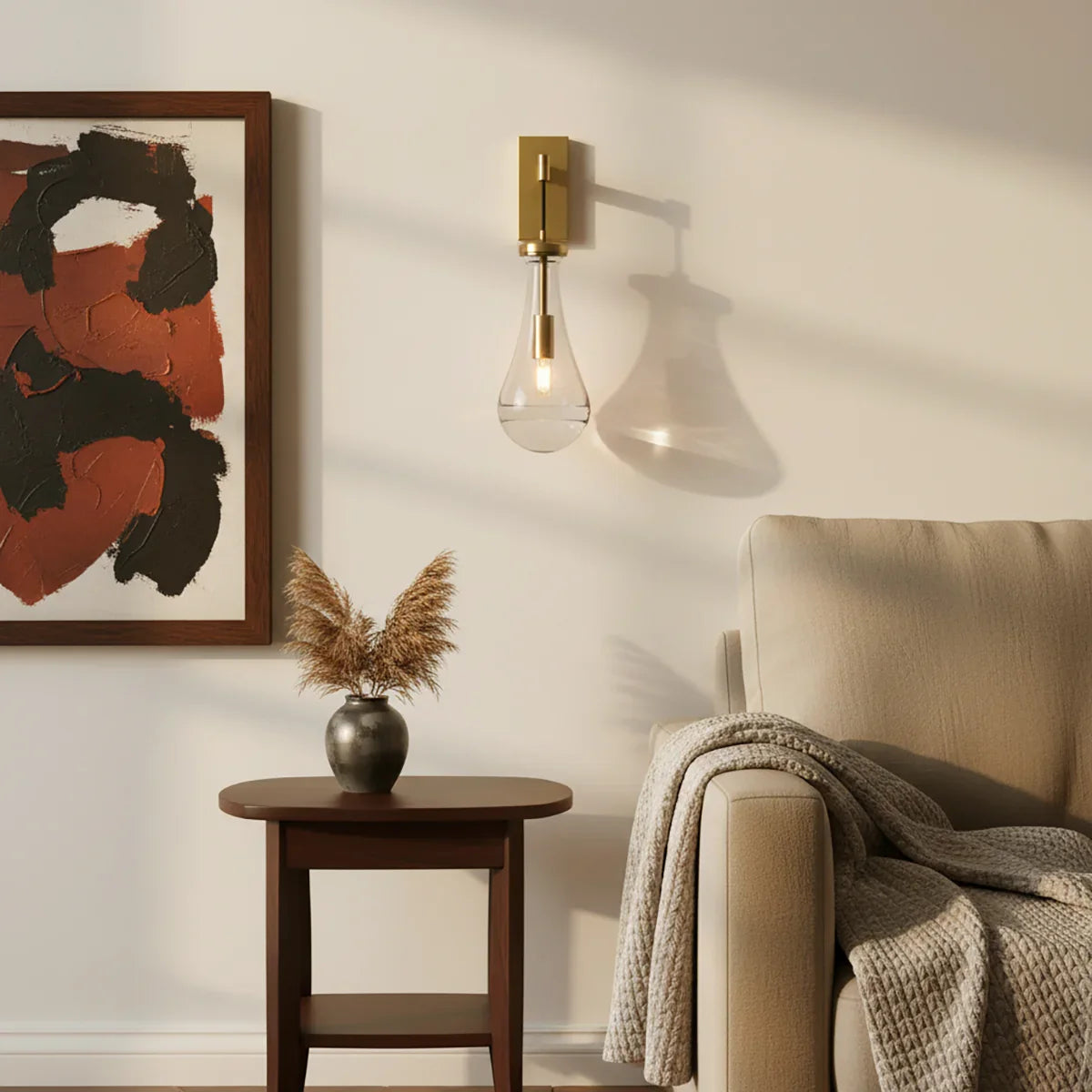 Lámpara de pared de vidrio en forma de lágrima