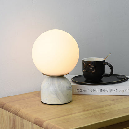 Lámpara de mesa minimalista de mármol Ulvane