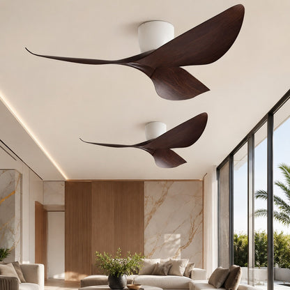Ventilador de techo con aspas esculpidas