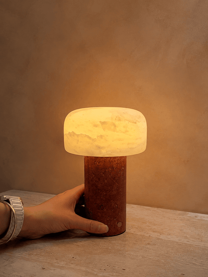 Lámpara de mesa wabi-sabi de travertino Brenvale