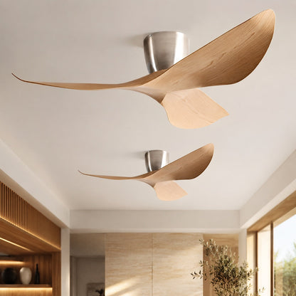 Ventilador de techo con aspas esculpidas